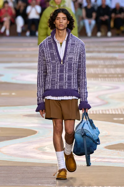 Look 31